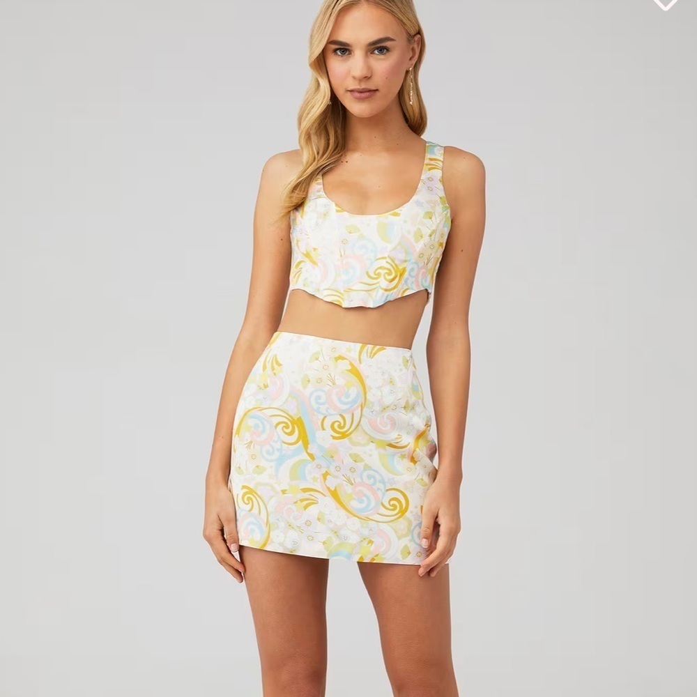 NWT for love and lemons Aiko Floral Print mini Skirt - size small